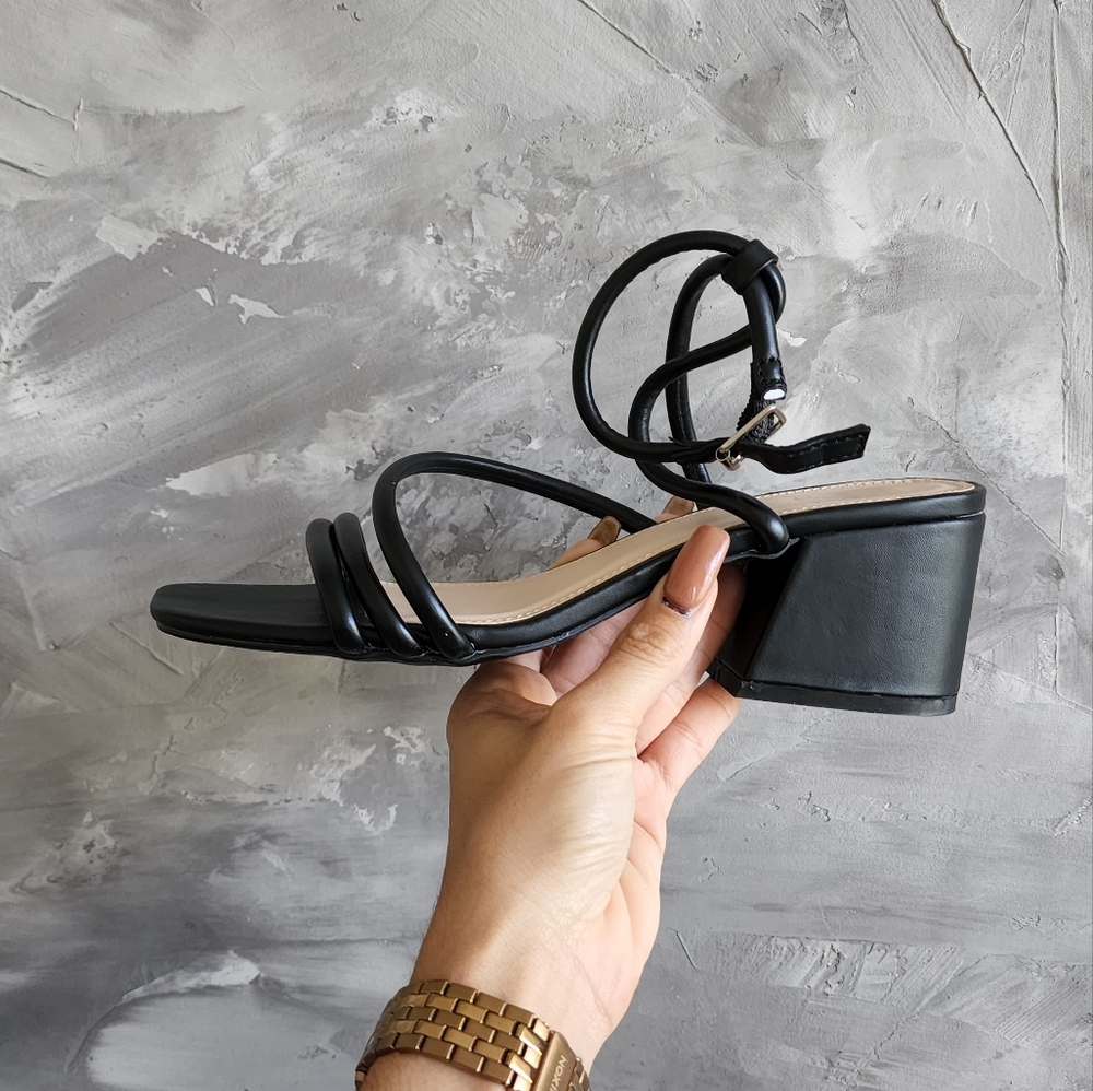 Bakers, Size 7.